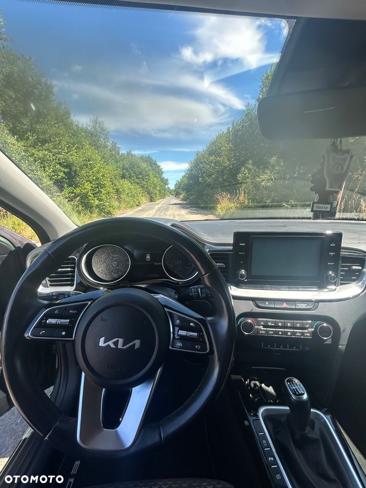Kia Ceed 1.5 T-GDI L - 11