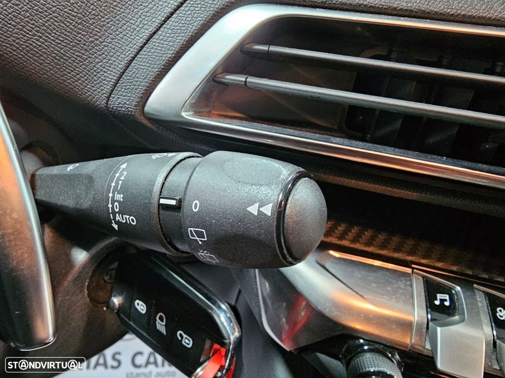 Peugeot 5008 1.5 BlueHDi Allure EAT8 - 20