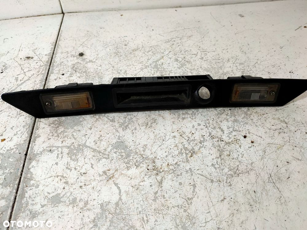 blenda klapy bagażnika audi a6 c6 sedan 8e0827574c - 1