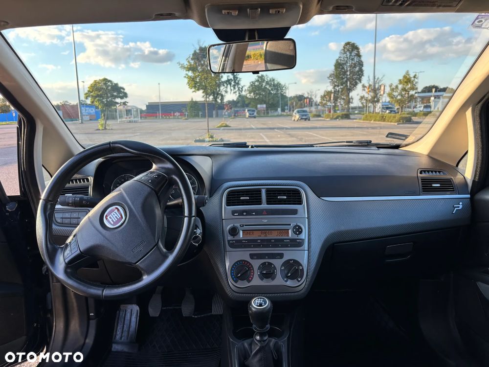 Fiat Grande Punto - 5