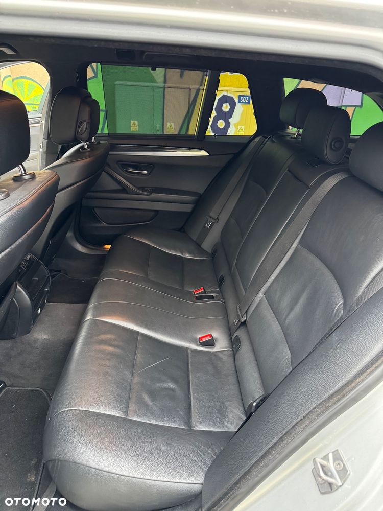 BMW Seria 5 530d xDrive - 11