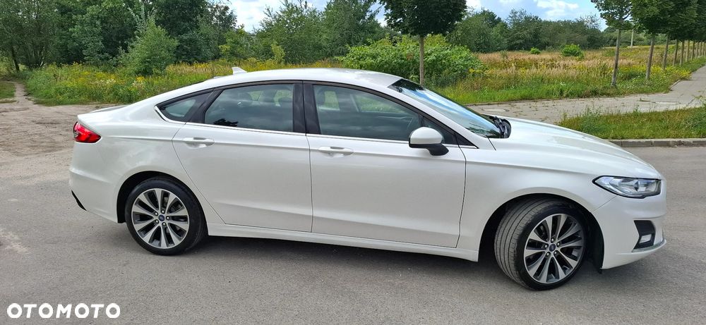 Ford Fusion - 9