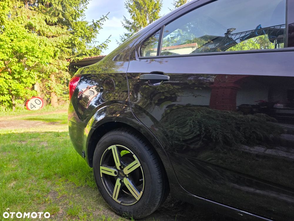 Chevrolet Aveo 1.2 LS+ - 5