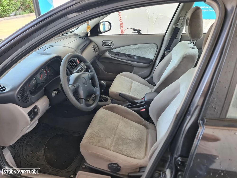 Nissan Almera 1.5 Comfort ABS - 4