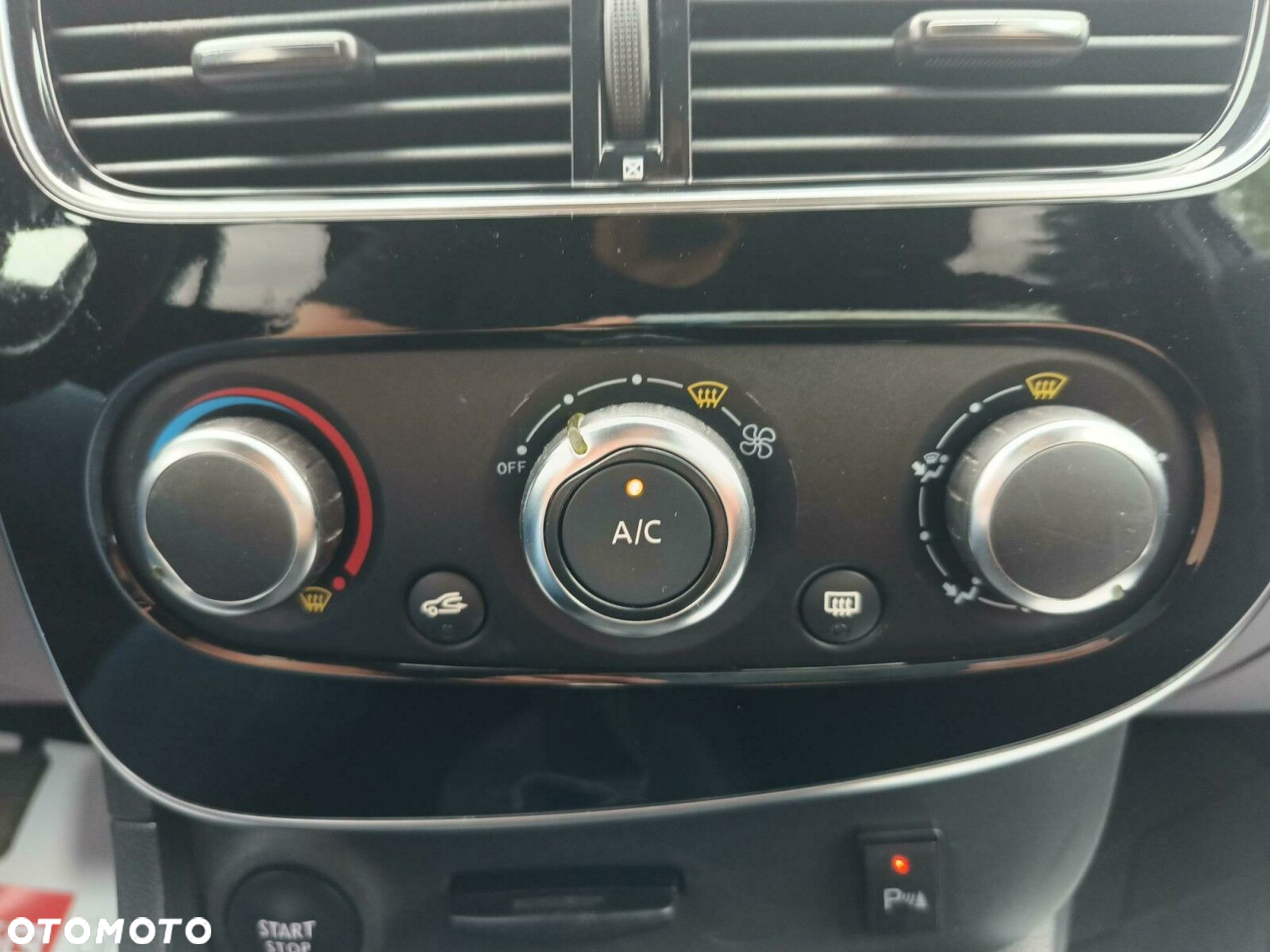 Renault Clio 0.9 Energy TCe Limited 2018 - 28