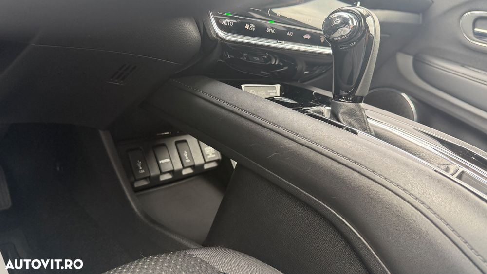 Honda HR-V 1.5 i-VTEC 4x2 CVT Elegance - 21