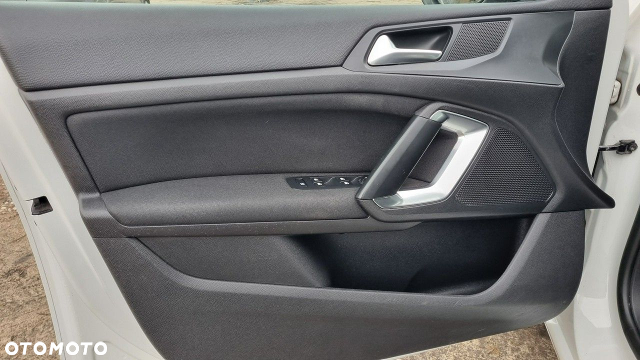Peugeot 308 - 23