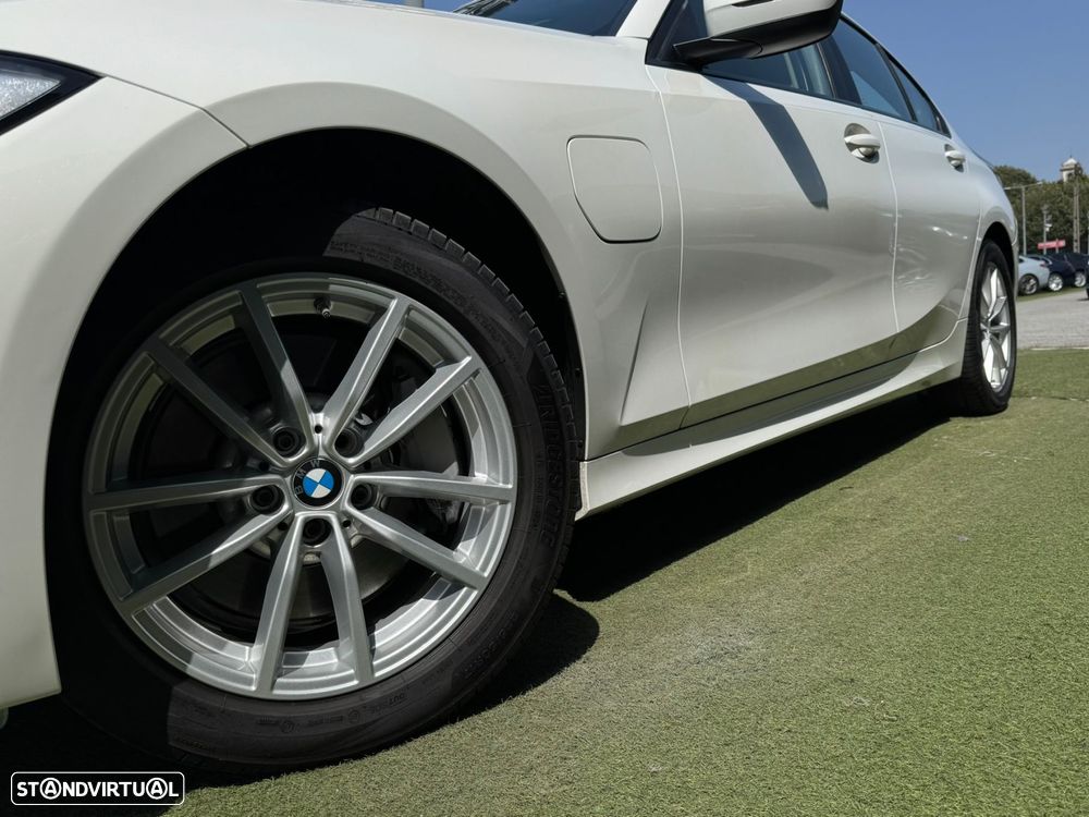 BMW 330 e Corporate Edition Auto - 5