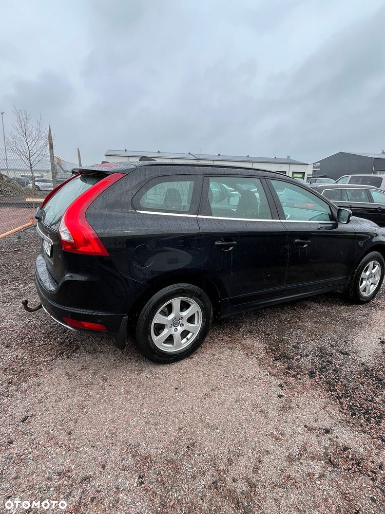Volvo XC 60 D4 AWD R-Design Summum - 5