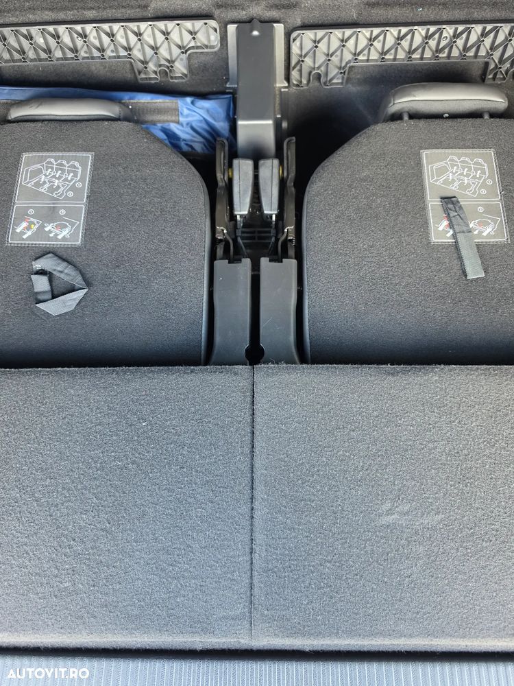 Peugeot 5008 - 12
