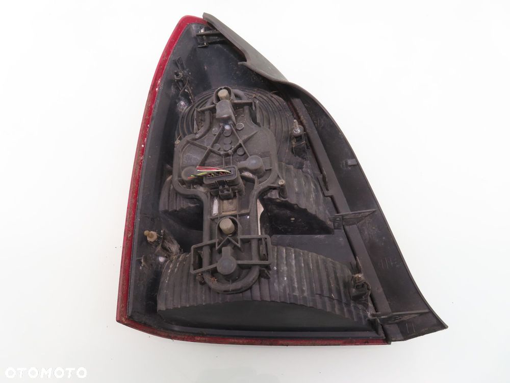 LAMPA PRAWA TYLNA NISSAN PRIMERA P12 89025237 - 4