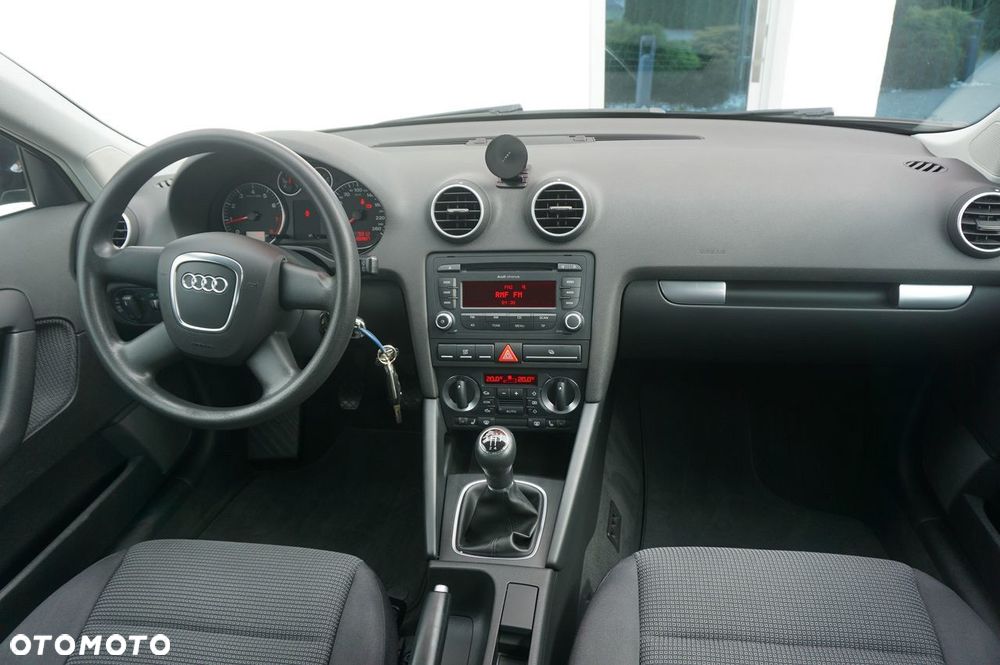 Audi A3 Sportback - 16