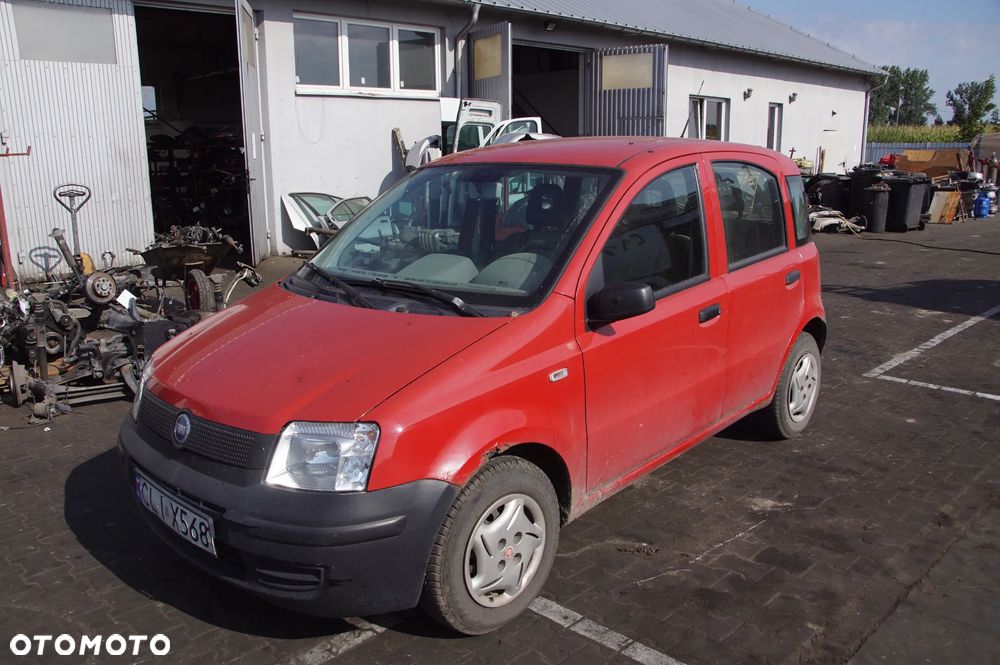 Auto na części - Fiat Panda II 1.1 54 KM 187A1000 C514 2004R Silnik Skrzynia Drzwi Szyba Lusterko Błotnik Maska Klapa Deska Kokpit Sterownik Moduł Czujnik Licznik Kierownica - 3
