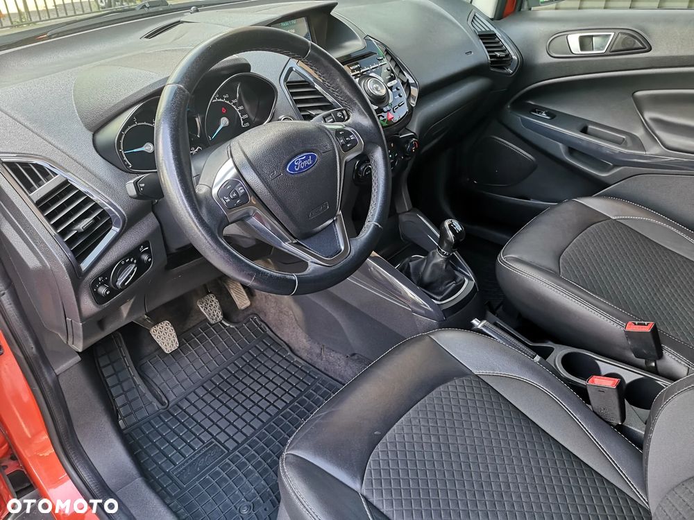 Ford EcoSport 1.5 TDCi TITANIUM - 12