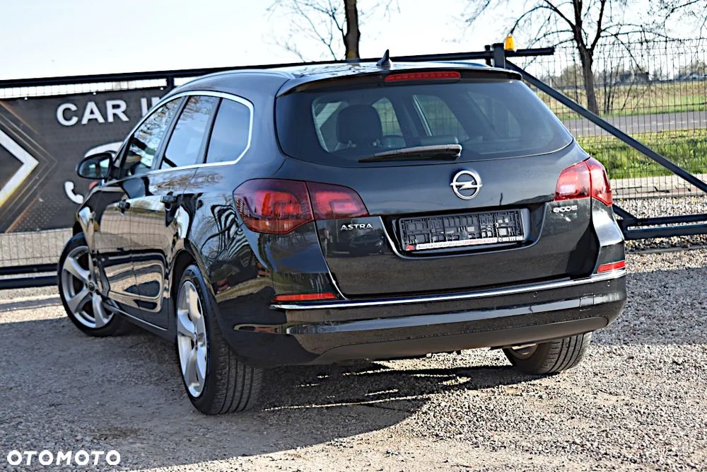 Opel Astra 1.7 CDTI Cosmo - 4