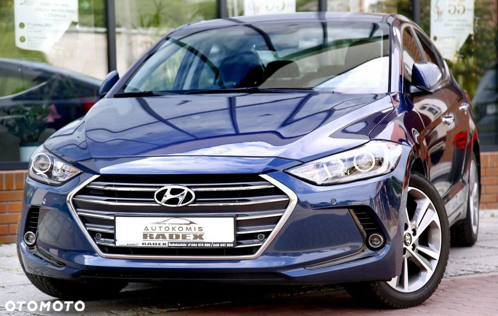 Hyundai Elantra - 21