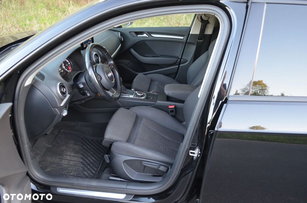 Audi A3 Sportback - 4