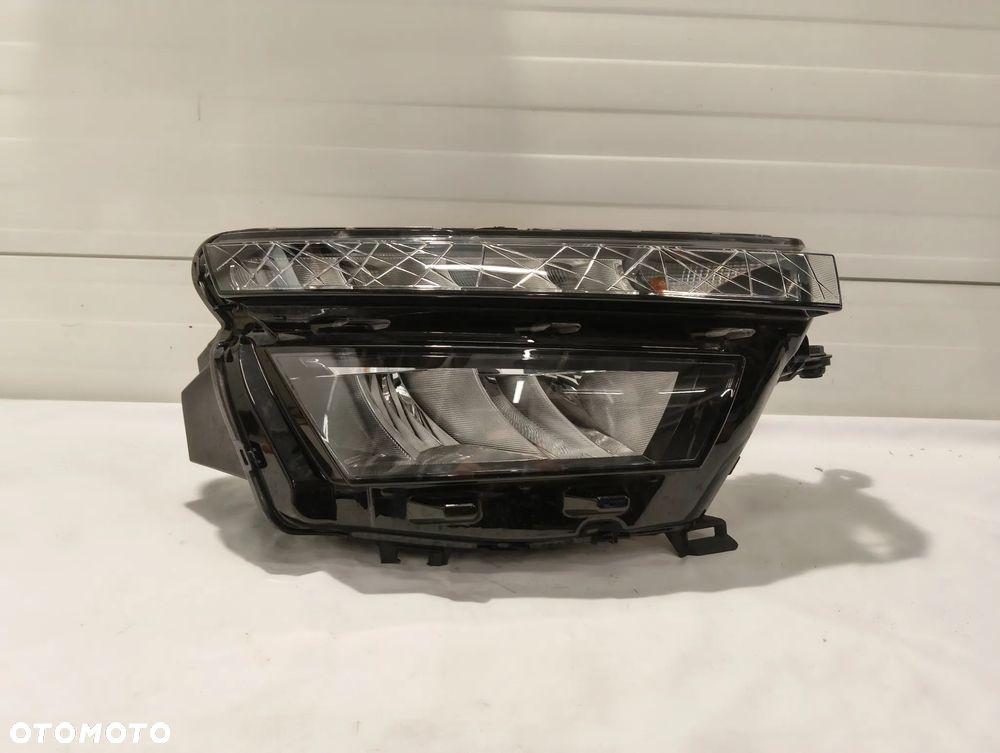 Skoda Kamiq PÓŁ LED PRZÓD STRONA PRAWA 658941016 - 1