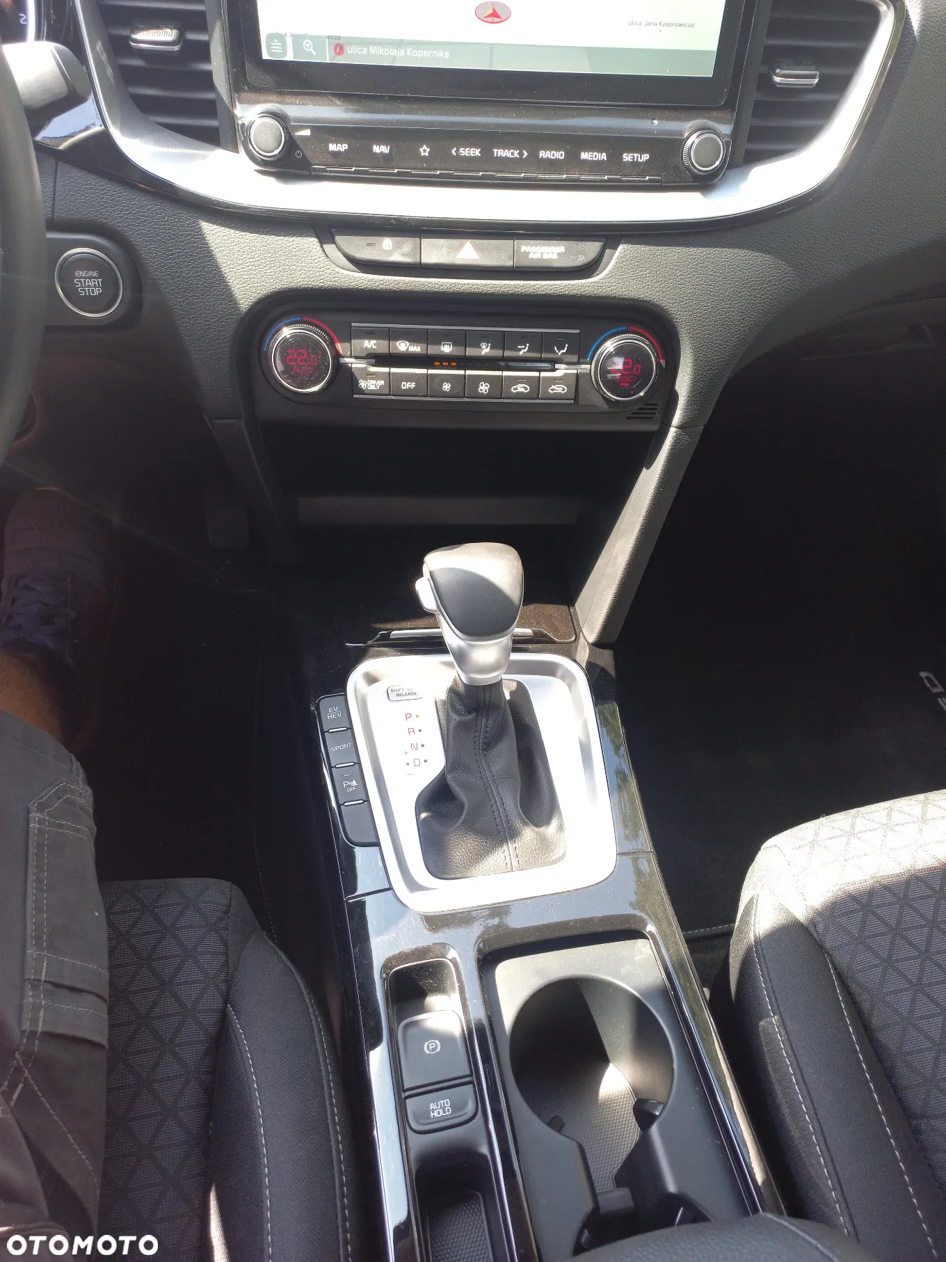 Kia Ceed SW 1.6 GDI DCT OPF Plug-in-Hybrid Platinum - 13