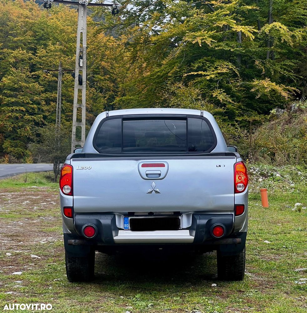 Mitsubishi L200 - 4