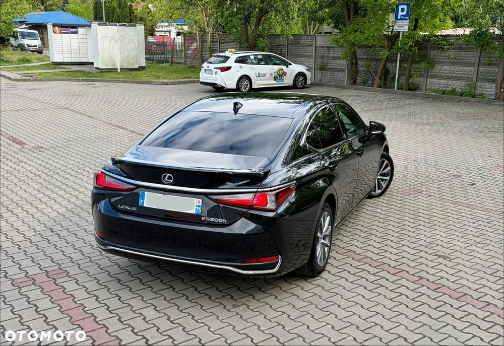 Lexus ES 300h Elegance - 9