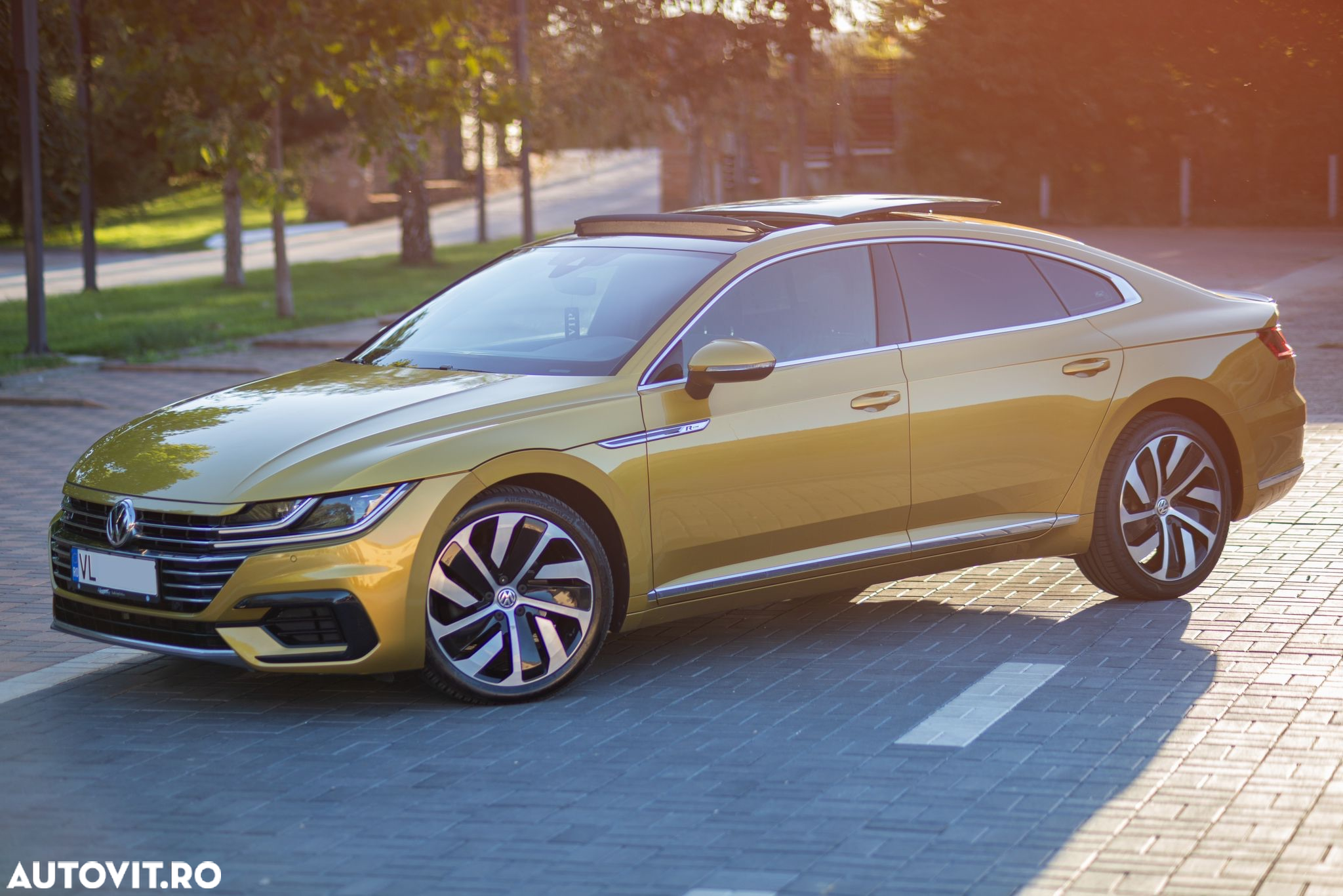 Volkswagen ARTEON 2.0 TSI DSG R-Line Edition - 3
