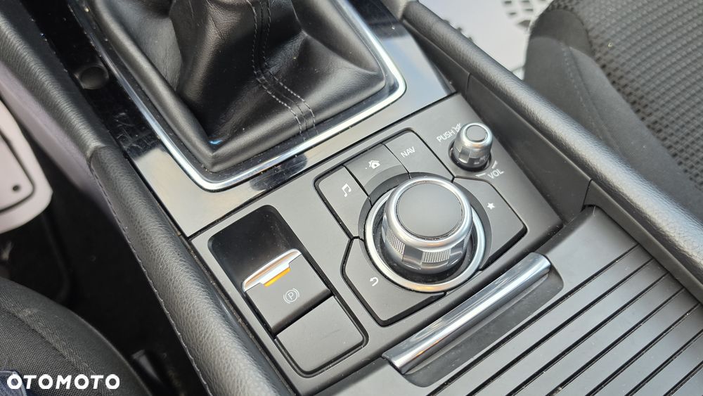 Mazda 3 SKYACTIV-G 120 Signature+ - 32