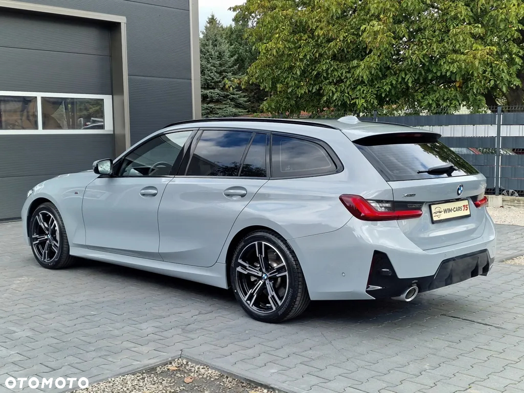BMW Seria 3 330i xDrive M Sport - 17