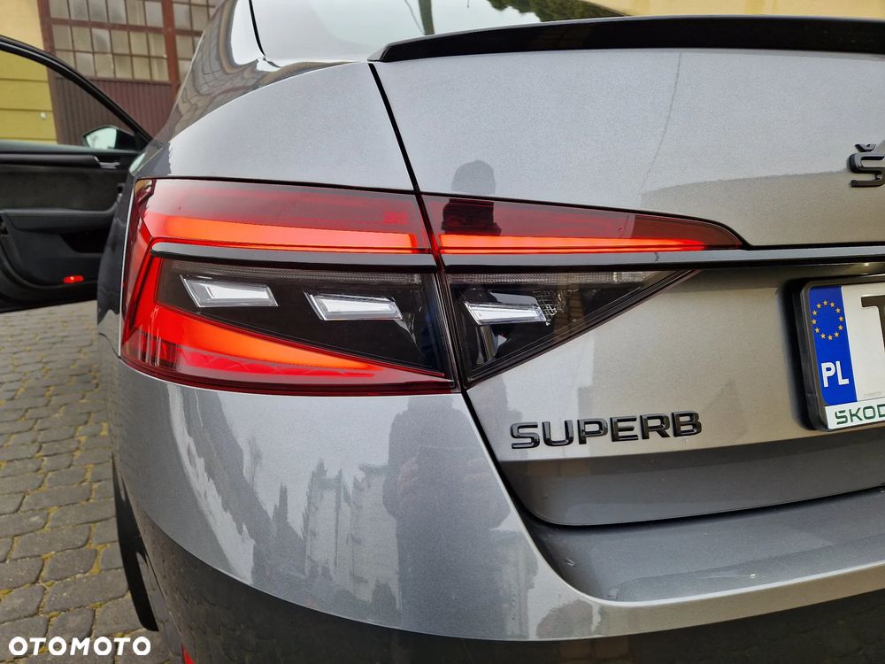 Skoda Superb 2.0 TDI SCR Sportline DSG - 10
