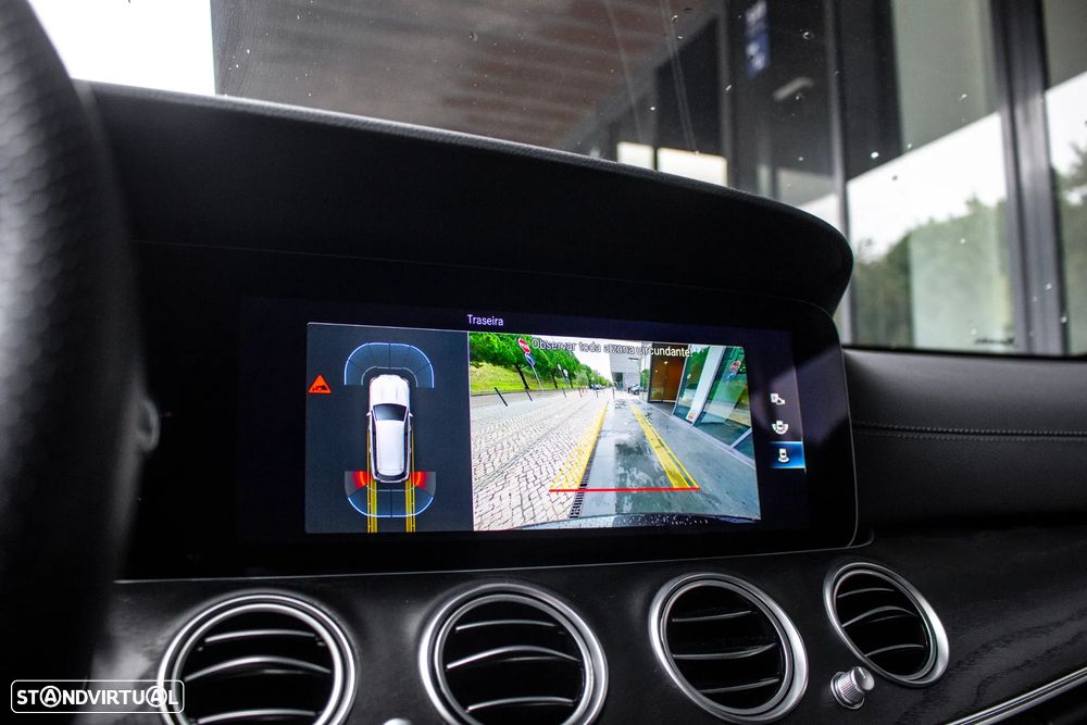 Mercedes-Benz E 300 e AMG Line - 51