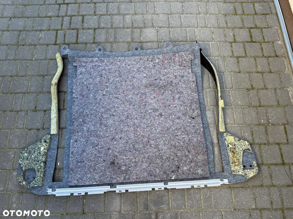 Mata do bagażnika Toyota Land Cruiser 150 LC150 - oryginalna - 2