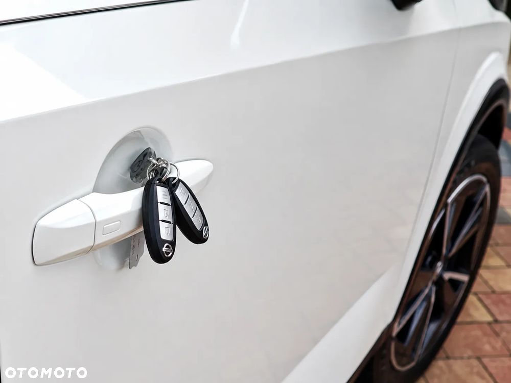 Nissan Qashqai 1.3 DIG-T MHEV N-Connecta Xtronic - 10