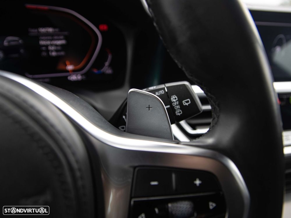 BMW 320 d Auto - 36