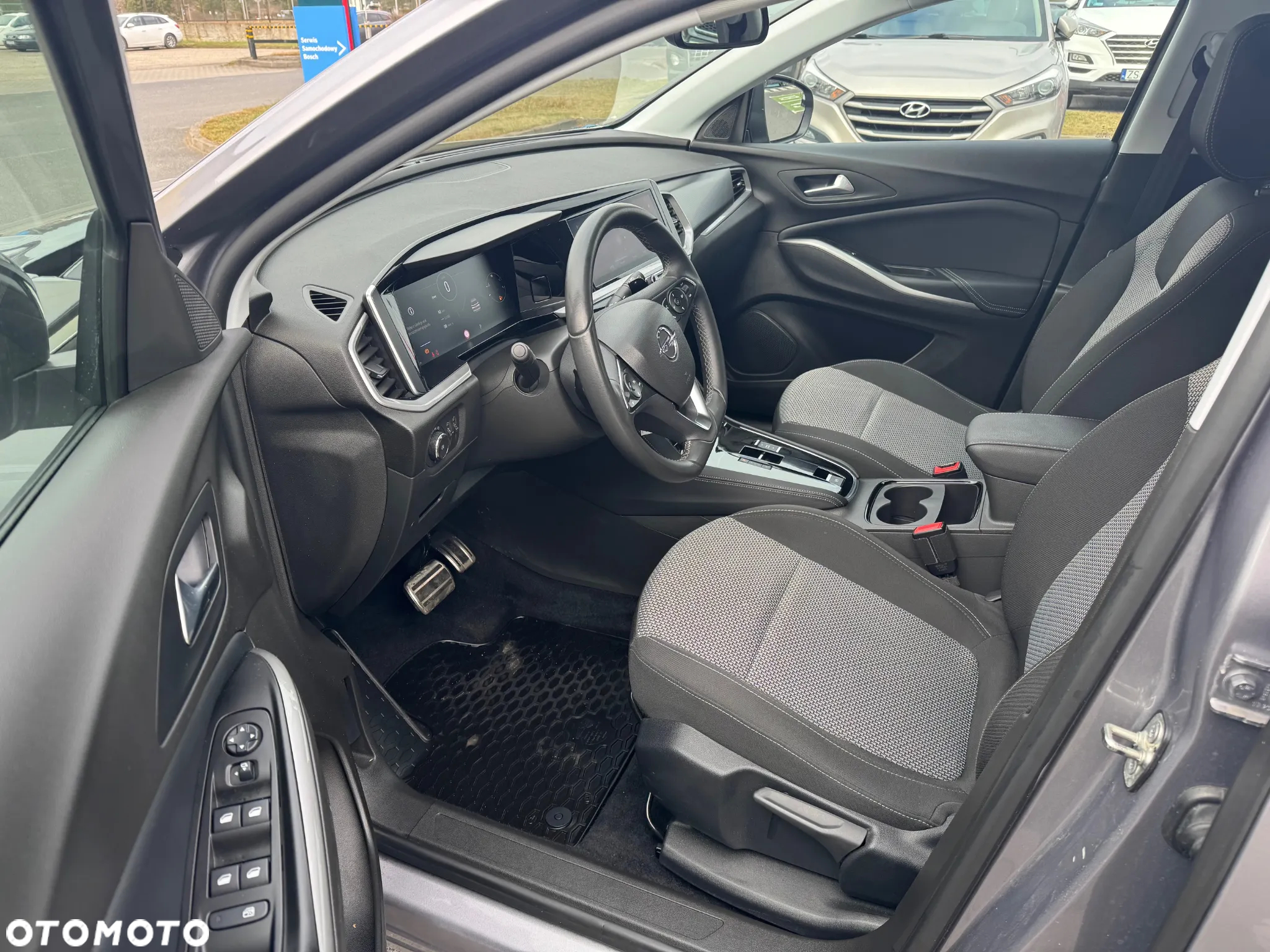 Opel Grandland 1.2 T Business Edition S&S - 9