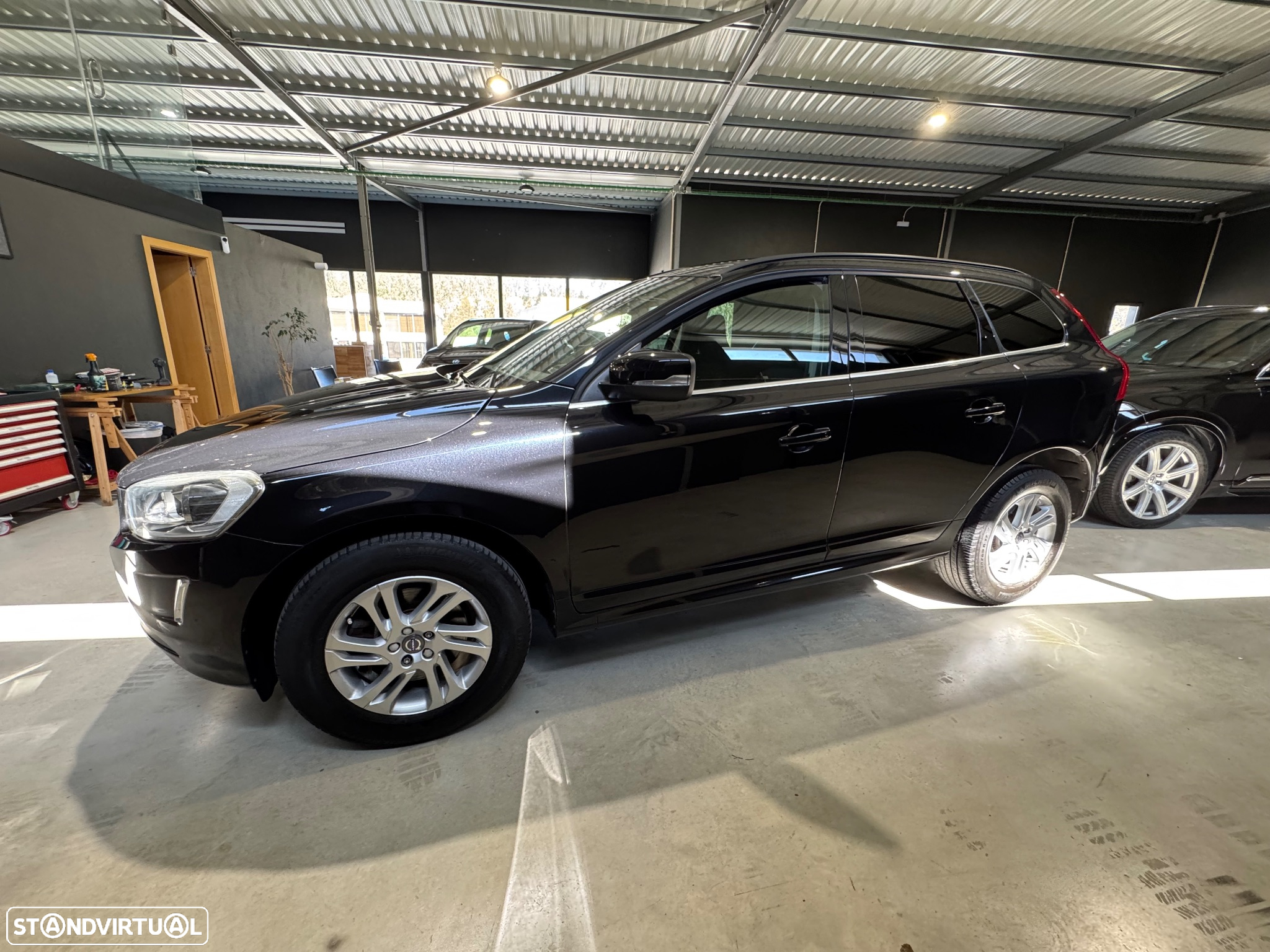 Volvo XC 60 2.0 D4 Momentum - 9
