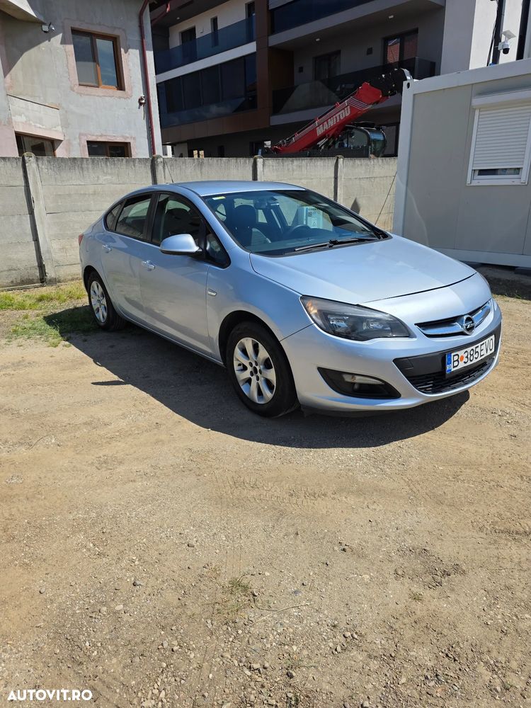 Opel Astra 1.4 Turbo ECOTEC Enjoy - 1