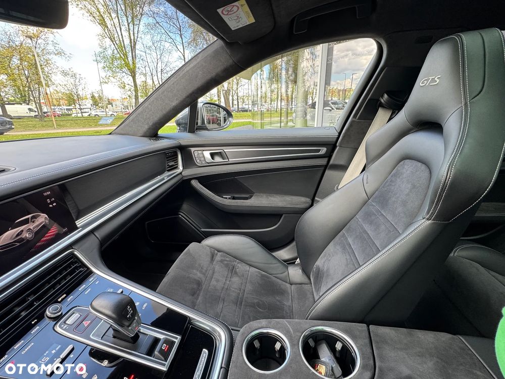 Porsche Panamera GTS - 19