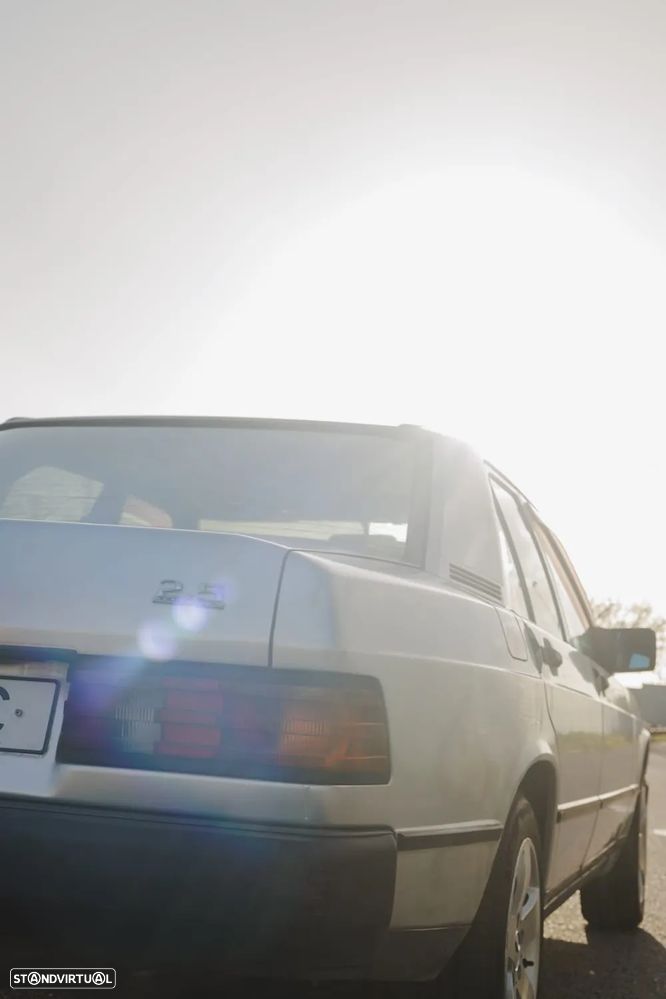 Mercedes-Benz W201 (1982-1993) 190 D 2.5 - 13