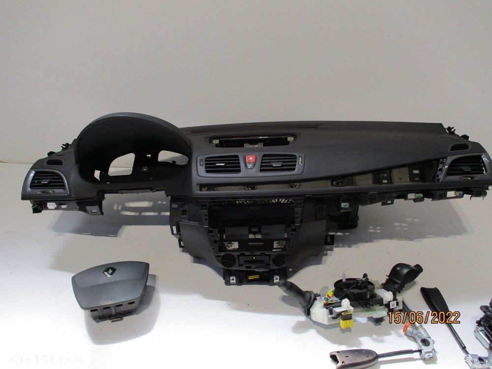 Konsola pulpit deska RENAULT MEGANE 3 III - 1
