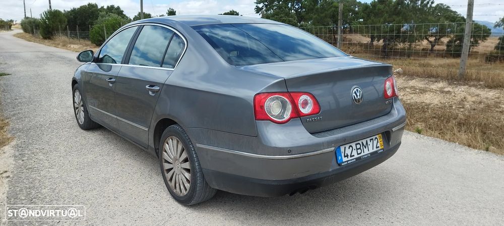 VW Passat 2.0 TDI Highline DSG - 4