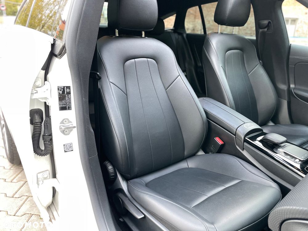 Mercedes-Benz CLA 200 d 8G-DCT Progressive - 16