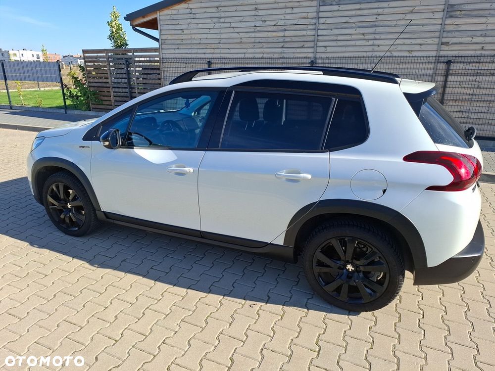 Peugeot 2008 1.2 Pure Tech GPF Style S&S - 5