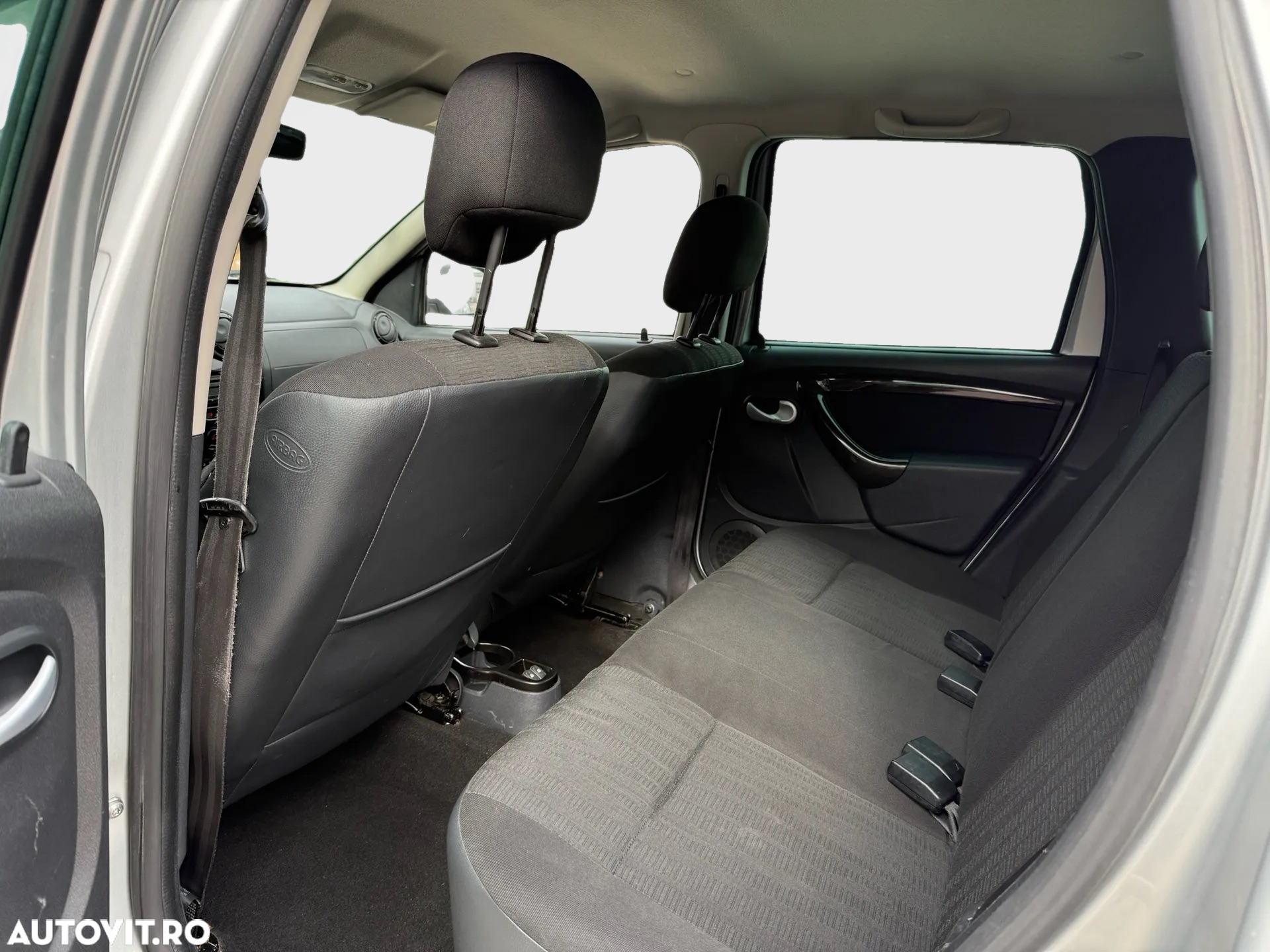 Dacia Duster 1.5 dCi 4x2 Ambiance - 8