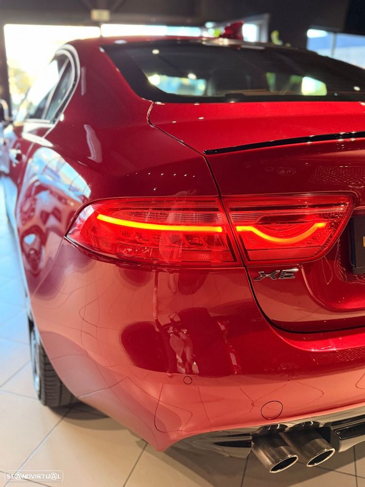Jaguar XE 2.0 D R-Dynamic S - 20