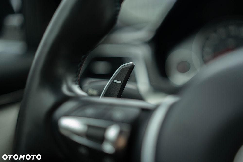 BMW M4 DKG - 10