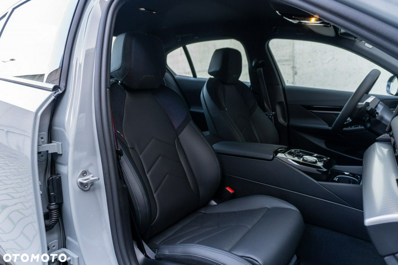 BMW Seria 5 - 17