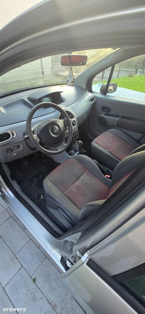 Renault Modus 1.6 16V Privilege - 12