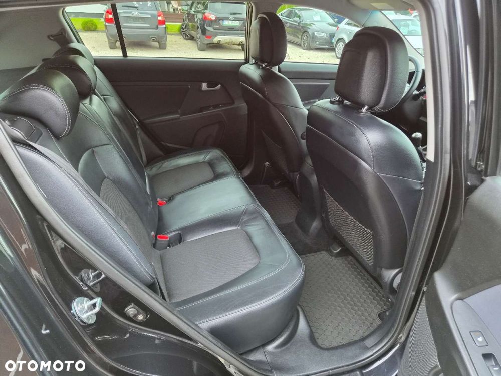 Kia Sportage 2.0 CVVT 2WD Vision - 19