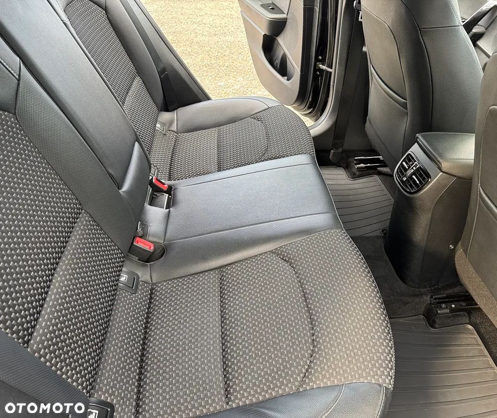 Kia XCeed 1.4 T-GDI OPF VISION - 26