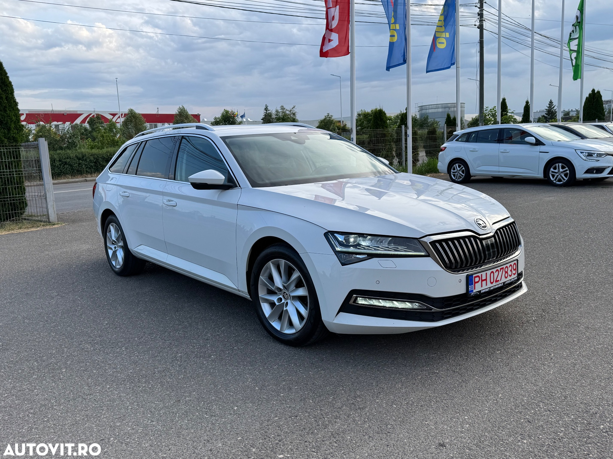 Skoda Superb Combi 2.0 TDI DSG Style - 12